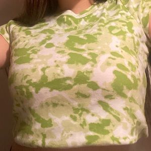 super cute green tie dye tee